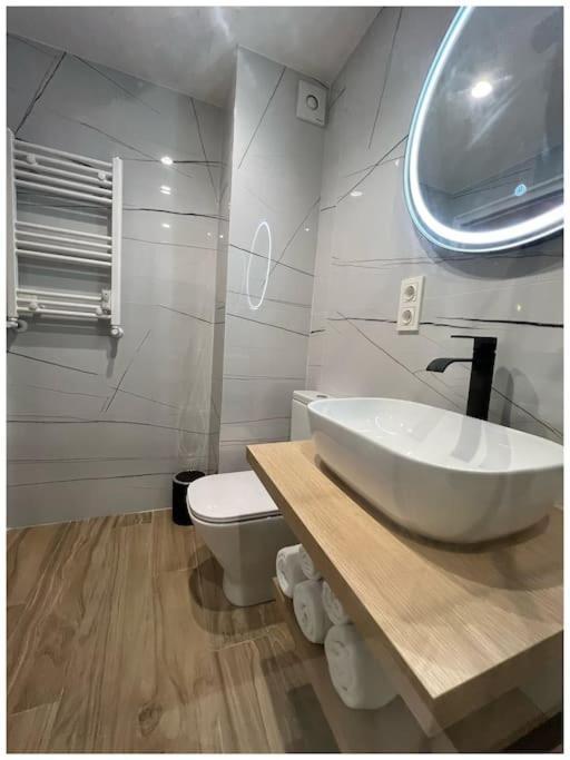 Elegance Lifestyle - Parking Gratuito! Apartman San Sebastián Kültér fotó